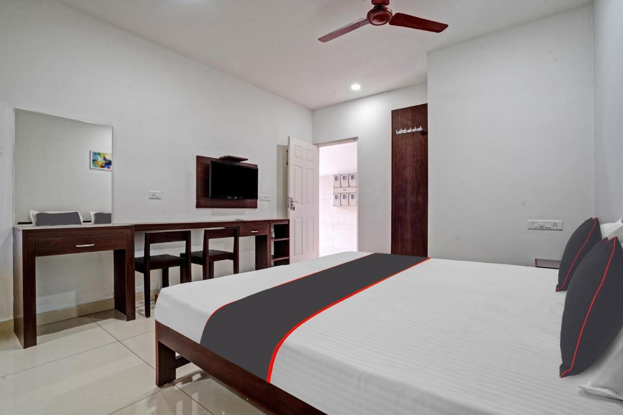 Collection O White House Pearl Hotel Kochi Exterior foto